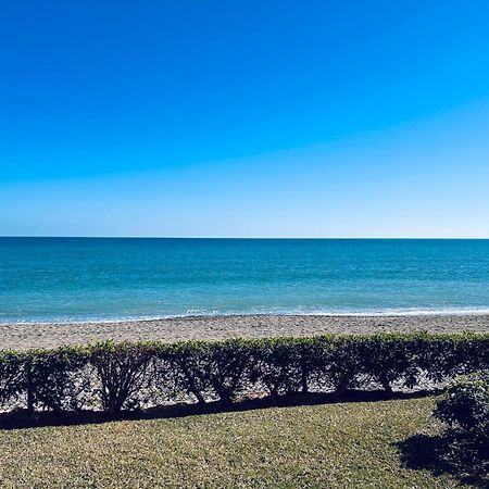 Beachfront Nudist Apartment In Vera Playa Playas de Vera Exterior photo